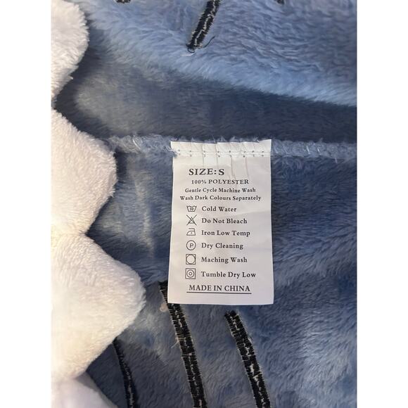 Shark Wearable Blanket Hoodie Adult Size Small - Picture 6 of 6